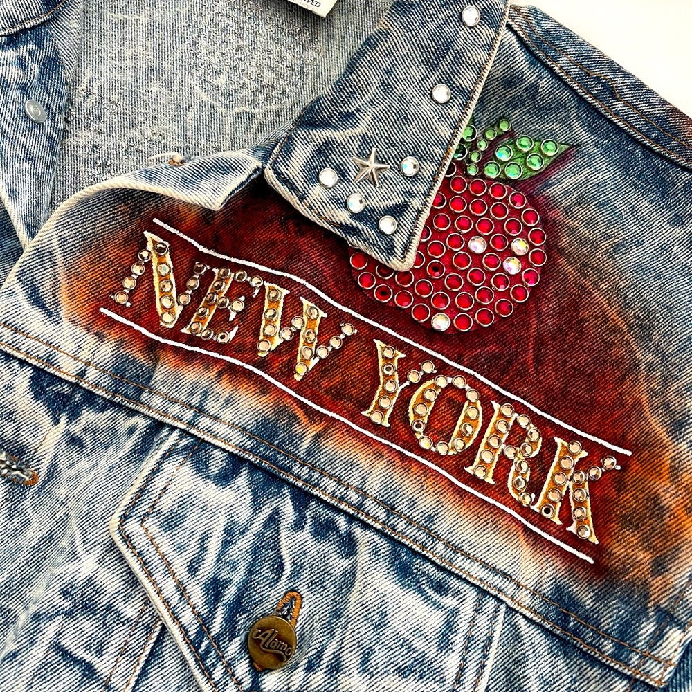 Tony Alamo New York Hand-Painted Rhinestone Denim Jacket – Size XL - Picture 3 of 14